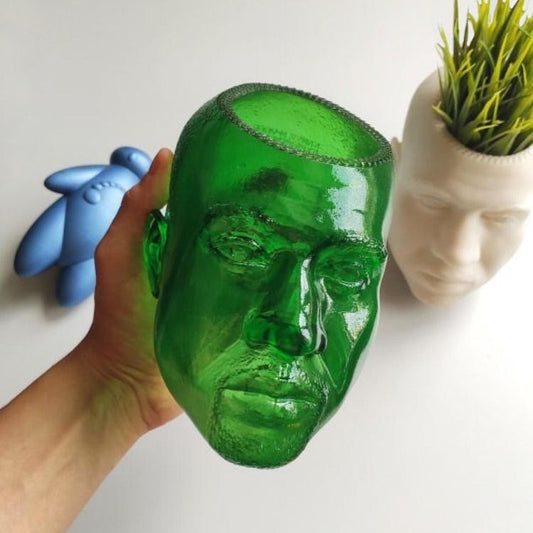 Kanye W-Vase